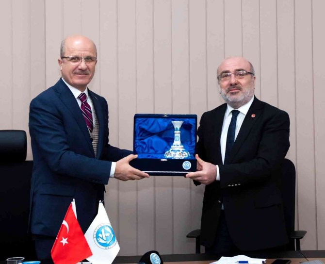 Yök Başkanı Özvar, Kayseri Üniversitesi’ni Ziyaret Etti