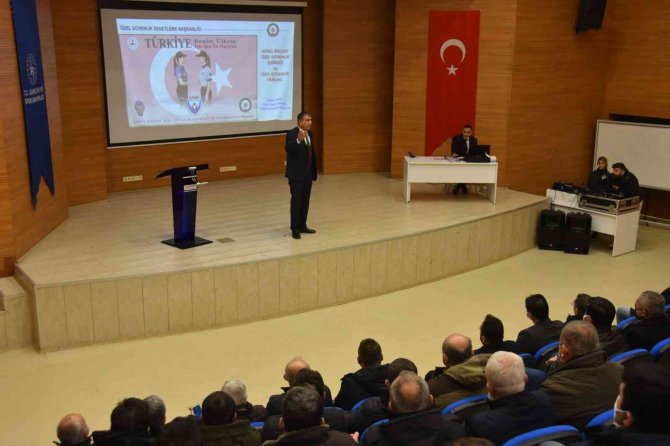 Polis Baş Müfettişlerinden Genel Kolluk Geliştirme Eğitimi