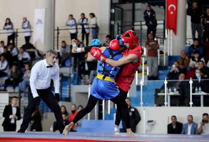 Ai̇çü Ev Sahipliğinde Düzenlenen Türkiye Üniversiteler Wushu Şampiyonası Sona Erdi