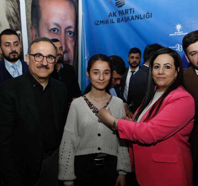 Danışma Toplantılarında Bin 500 Kişiye Rozet