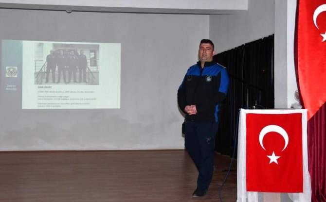 Altınova Belediyesi’nden Öğrencilere "Bilinçli Tüketici" Eğitimi