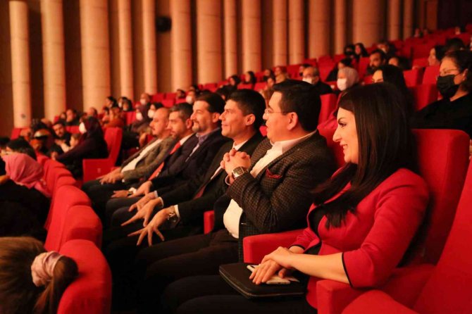 Antgi̇ad Ve Kepez Belediyesi İş Birliği İle Tiyatro Oyunu