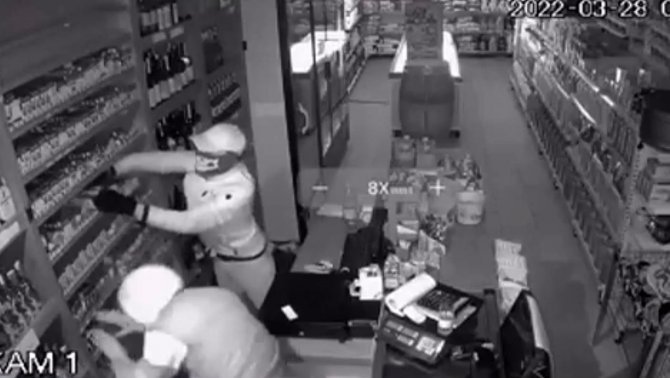 Antalya’da Hırsızın Çaldığı Atla Girdiği Markette Bu Kez 200 Bin Tl’lik Hırsızlık Şoku