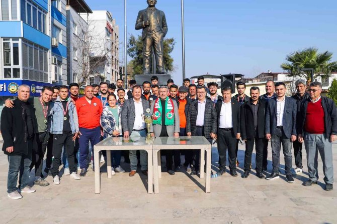 Köşk Belediye Doğanspor Şampiyon Oldu