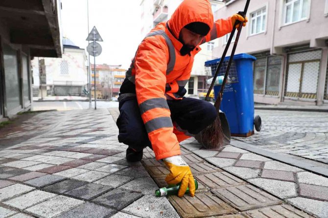 “Cam Dostu Süpürgeci” Projesiyle Ekonomiye Dev Destek