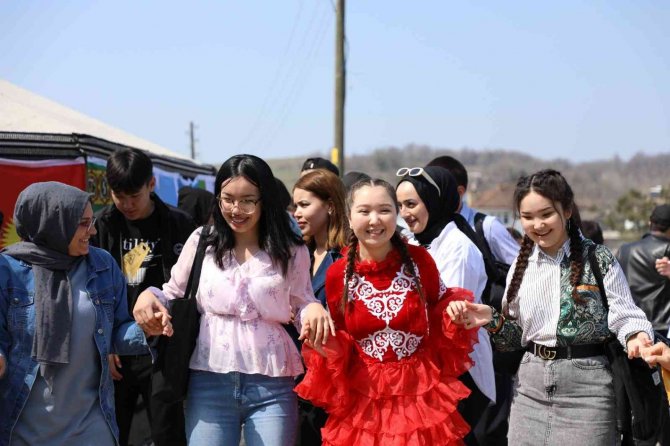 Bartın Üniversitesinde Nevruz Bayramı Coşkuyla Kutlandı