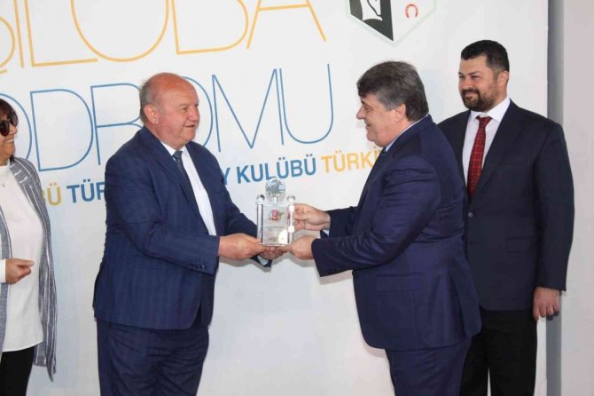 Çgc Koşusunu "Bebesha" Kazandı