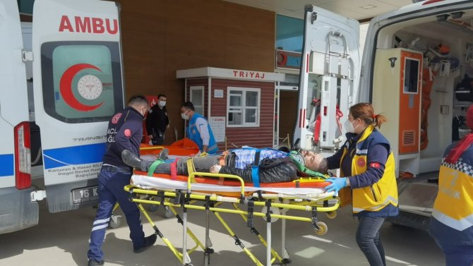 Çarptığı Yaralıyı Hastaneye Götürürken Yolda Bıraktı