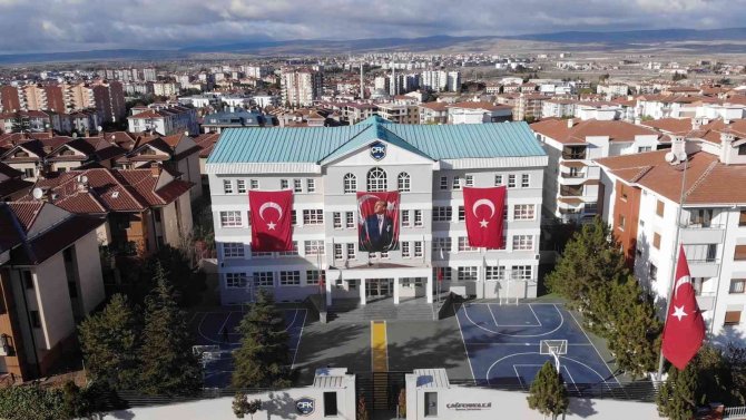 Çağfen Türkiye’yi "Dünyanın En İ̇yi Okulları Yarışması’nda" Temsil Edecek