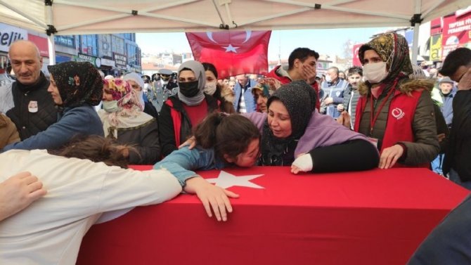 Nikahı Kıyılacaktı, Toprağa Verildi