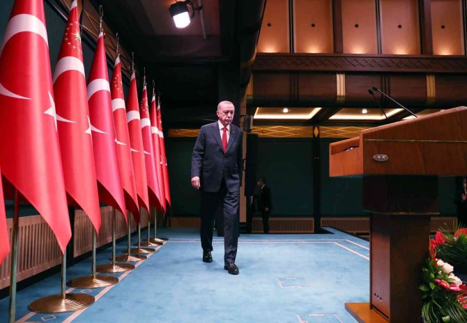 Cumhurbaşkanı Erdoğan: “Millet Bu Sorumluluğunu Tatlı Su Demokratlığı Yapmamız İçin Vermedi”