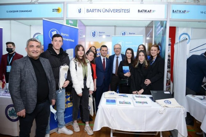 Bartın Üniversitesi Batı Karadeniz’in En Büyük Kariyer Fuarına Katıldı