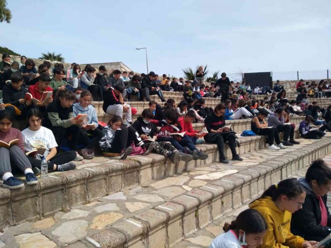 Datça’da Kitap Okuma Etkinliği Düzenlendi