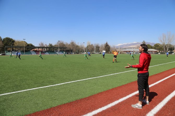 Çameli Belediyespor Her Hafta Daha İyiye Gidiyor