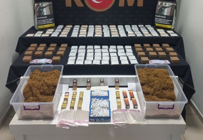 Denizli’de 3 Kaçakçı Çok Sayıda Malzemeyle Yakalandı