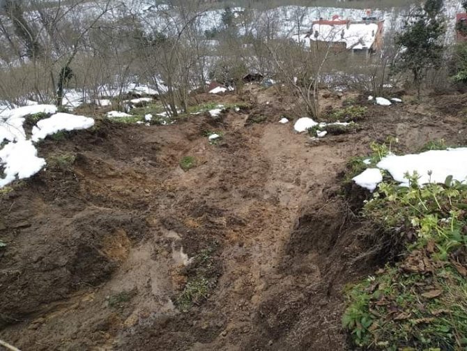 Giresun’un Piraziz İlçesinde Heyelan