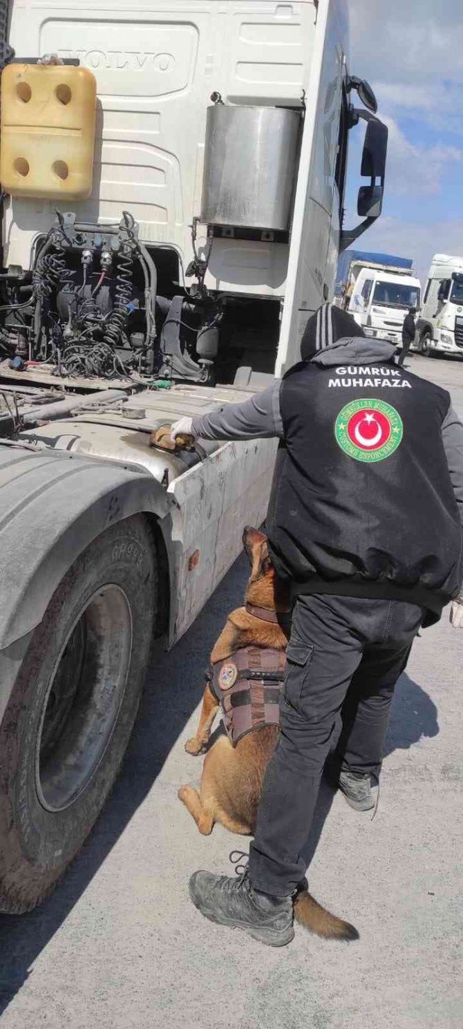 Gürbulak Gümrük Kapısı’nda 622 Kilogram Metamfetamin Ele Geçirildi