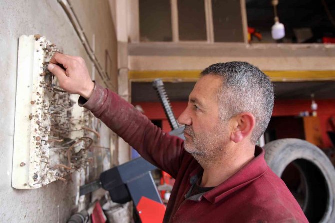 Lastik Tamircisinin İlginç Koleksiyonu