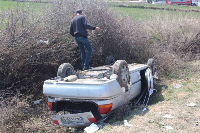 Hurdaya Dönen Otomobildeki 1’i Bebek 5 Kişi Yaralandı