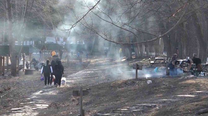 Isparta Gölcük Tabiat Parkında Bahar Havası