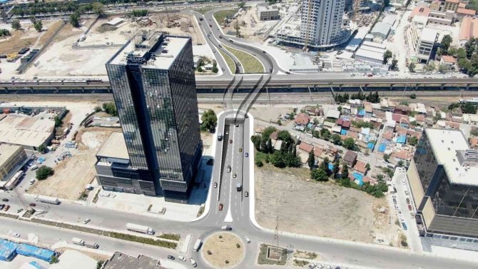İ̇zmir’de Ulaşım Yatırımları Hız Kesmiyor
