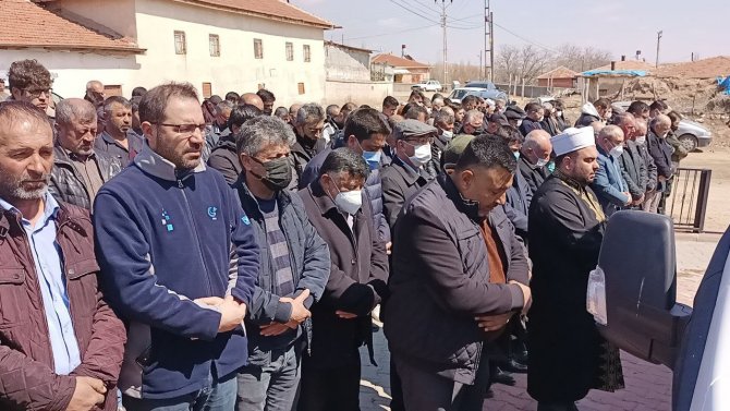 Ensesinden Vurularak Öldürülen Şeyma Toprağa Verildi