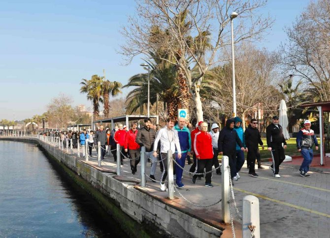 Körfezliler Sağlık Yaşam Yürüyüşünde Buluştu