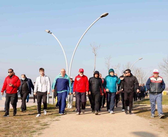 Körfezliler Sağlık Yaşam Yürüyüşünde Buluştu