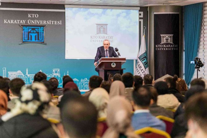 “Ezber Bozan Z’ler” Temalı Paraşüt Kariyer Fuarı Başladı