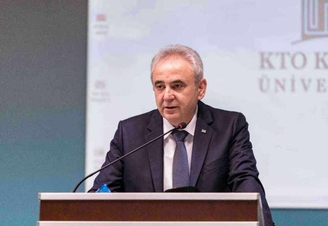 “Ezber Bozan Z’ler” Temalı Paraşüt Kariyer Fuarı Başladı