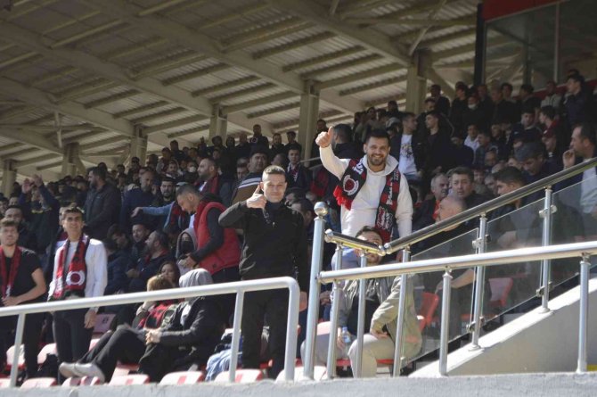 Tki̇ Tavşanlı Linyitspor Liderlik Koltuğunda