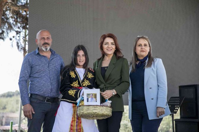 Büyükşehir Belediye Başkan Vekili Kış, 1. Mersin Melemez Şenliğine Katıldı