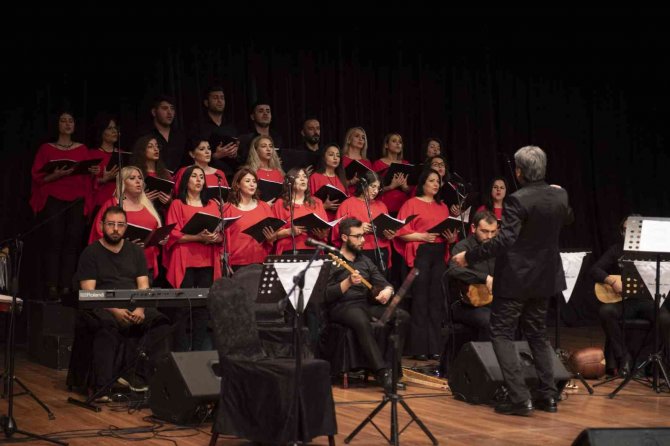 Ünlü Ozan Aşık Veysil Mersin’de Anıldı