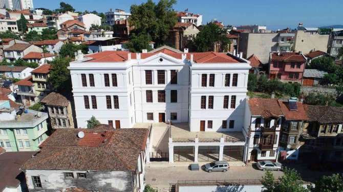 Taş Mektep Müze Ve Akademi Olarak Yaşatılacak
