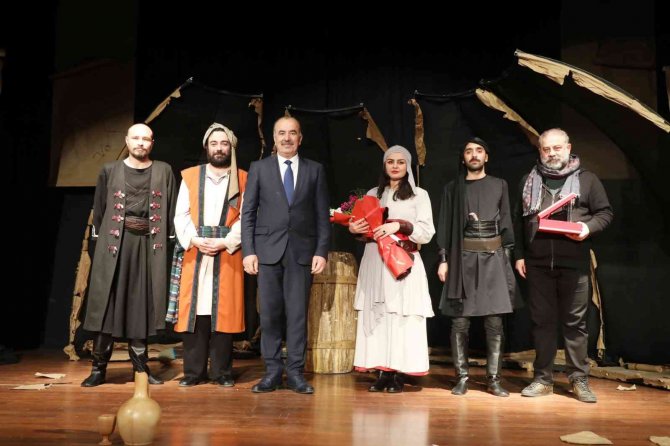 Mudanya Tiyatro Günleri Final Yaptı