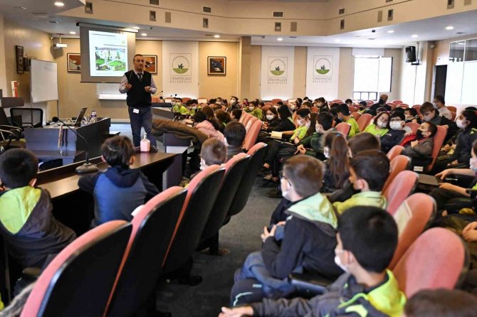 Osmangazi Belediyesi Meclis Salonu Sınıf Oldu