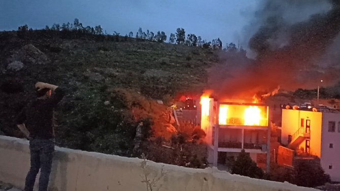 Bodrum’da Yangında Ev Alev Topuna Döndü