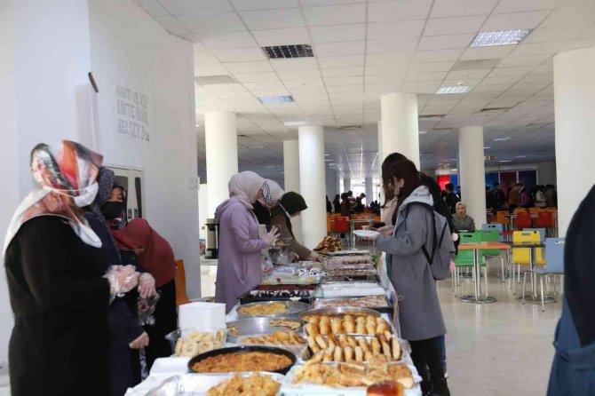 Nevü’de “Hayır Pazarı” Düzenlendi