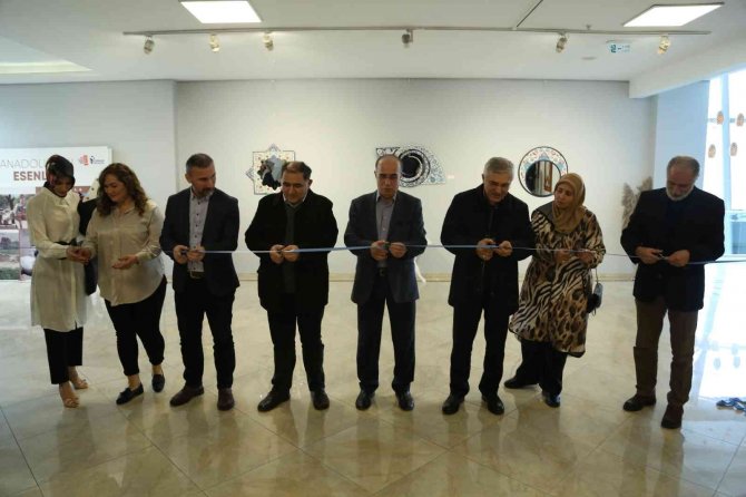 Sırdan Yansımalar Çini Sergisi Kapılarını Açtı