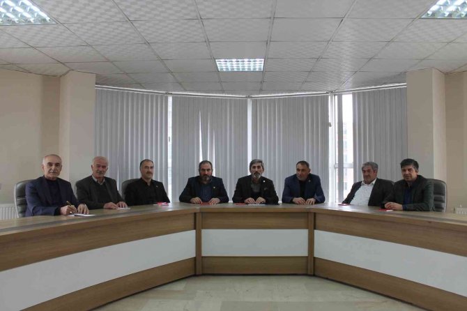 Çiftçilere Bankalara Karşı Dikkatli Olun Çağrısı