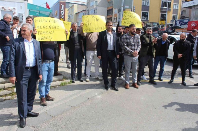 Taksiciler Çaresiz: Chp’li Belediyelere Karşı Protestolar Çığ Gibi Büyüyor