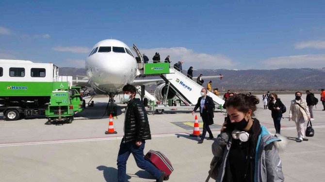 Cumhurbaşkanı Erdoğan’ın Açılışını Yaptığı Tokat Havalimanına Yoğun İlgi