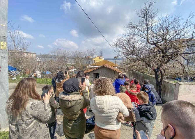 Yaren Leyleğin Köyüne Ziyaretçi Akını