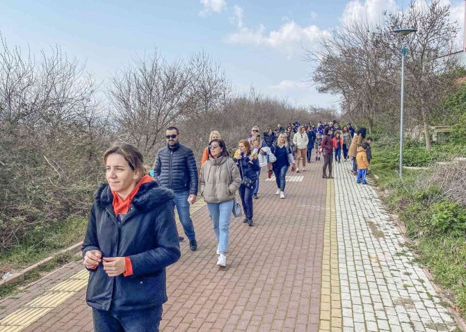 Yaren Leyleğin Köyüne Ziyaretçi Akını