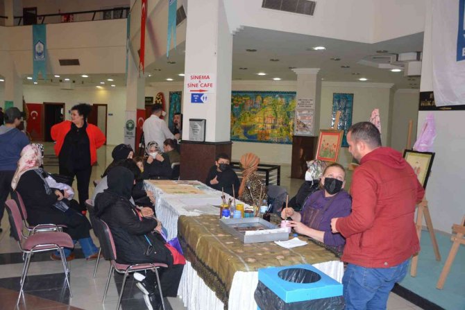 Başkan Yılmaz’dan Yılmek Kursiyelerine Ziyaret
