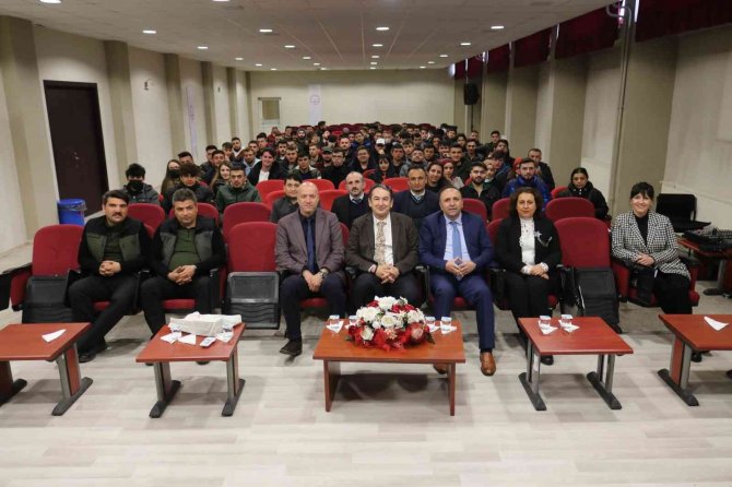 Zbeü’de "Dirgine’de Bir Devlet Ormanı İşletmesi Denemesi" Konferansı