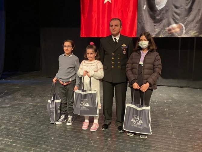 Kitap Kurdu Okurlar Ödüllendirildi