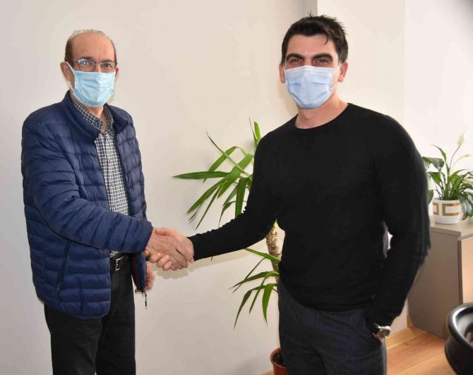 76 Yaşındaki Recai Dede Önce Mide Sonra Kalın Bağırsak Kanserini Yendi