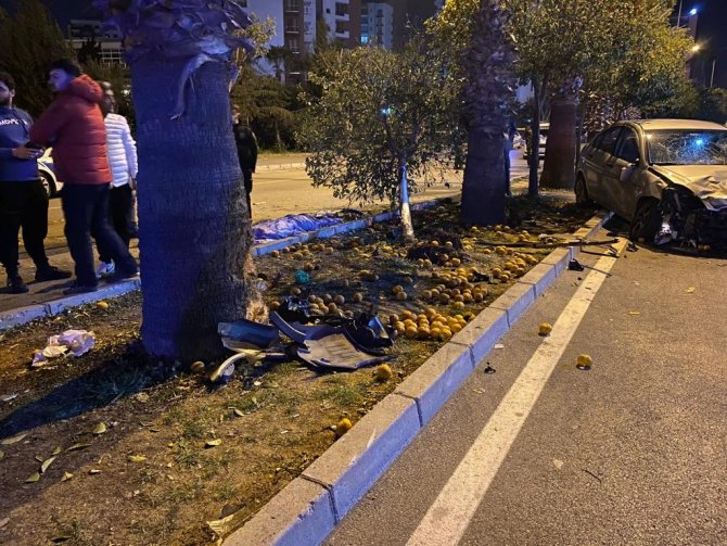 Turunç Toplarken Otomobil Çarpan 3 Kadının Cenazesi Alındı