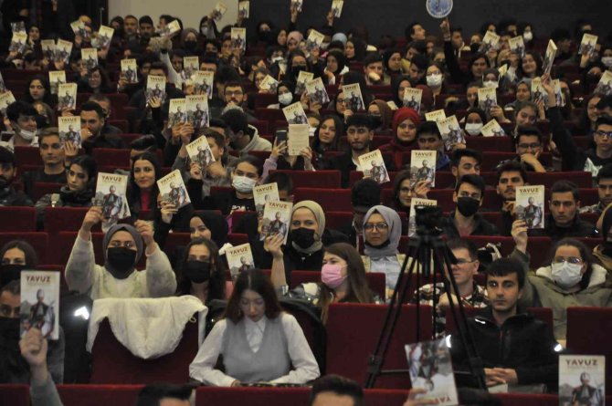 Cumhurbaşkanı Başdanışmanı Küçükyılmaz: “15 Temmuz’da Gençler Bu Ülkenin Geleceğini Kurtardı”